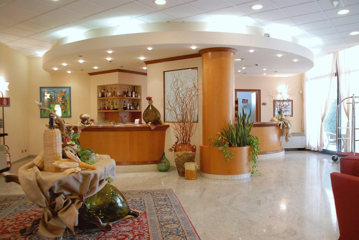 Hotel La Fenice Формиджине Екстериор снимка
